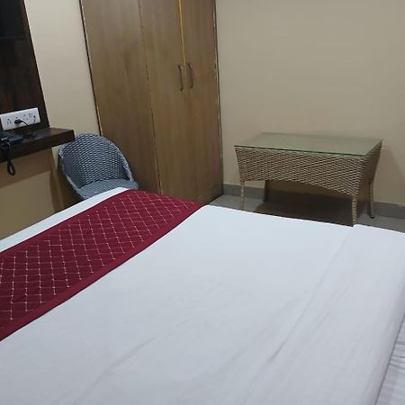Blossoms Room Hotel Alekhya Residency- Luxury Lollection 海得拉巴 外观 照片