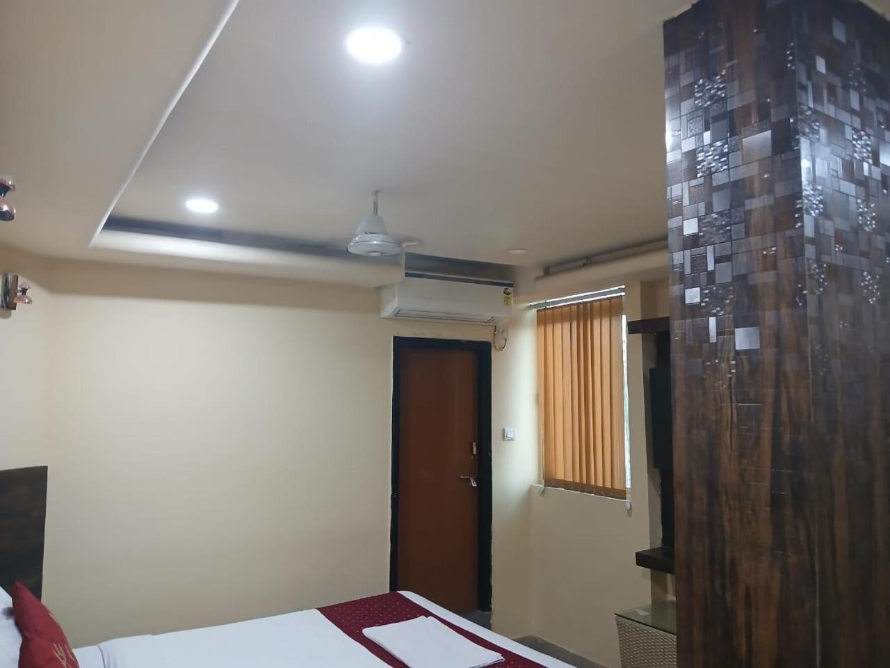 Blossoms Room Hotel Alekhya Residency- Luxury Lollection 海得拉巴 外观 照片