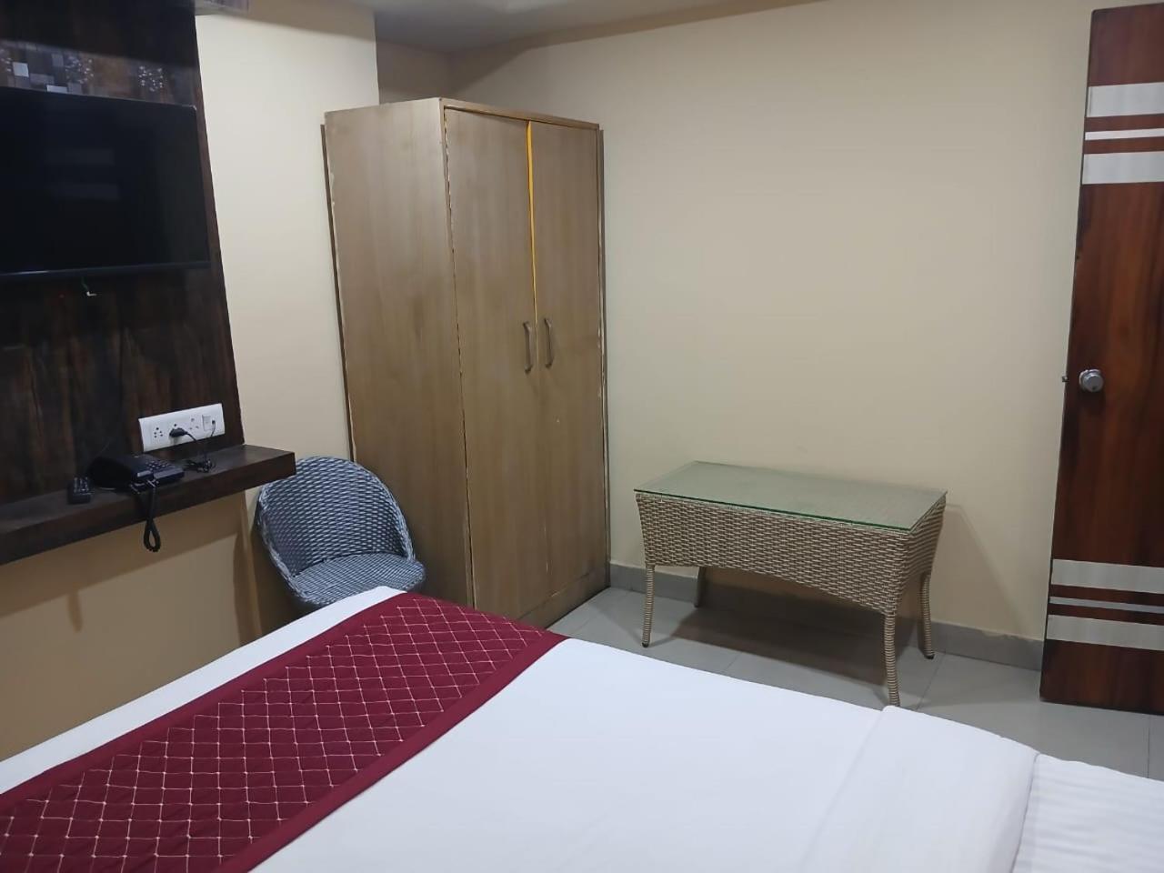 Blossoms Room Hotel Alekhya Residency- Luxury Lollection 海得拉巴 外观 照片