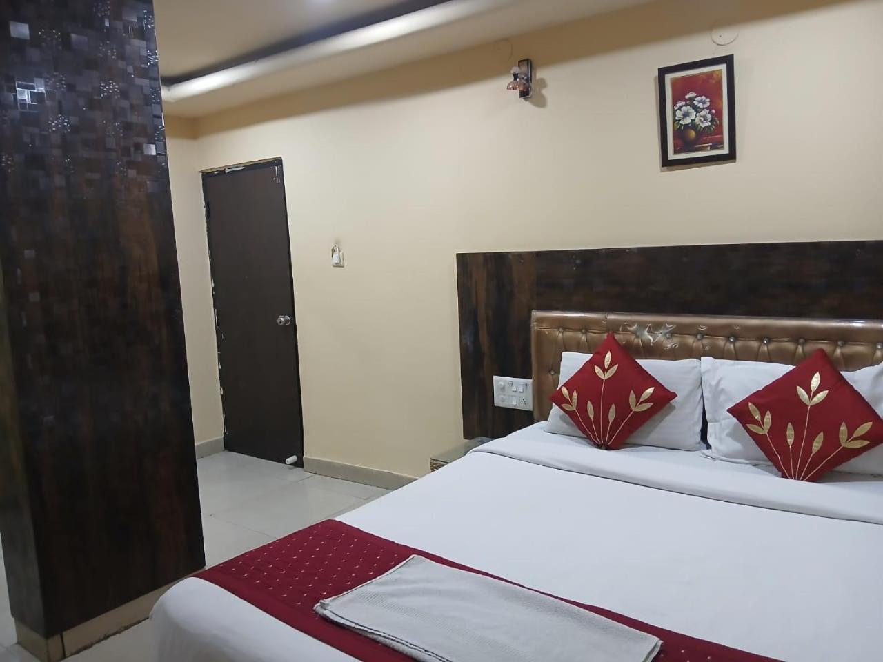 Blossoms Room Hotel Alekhya Residency- Luxury Lollection 海得拉巴 外观 照片