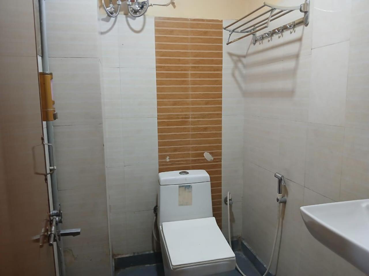 Blossoms Room Hotel Alekhya Residency- Luxury Lollection 海得拉巴 外观 照片
