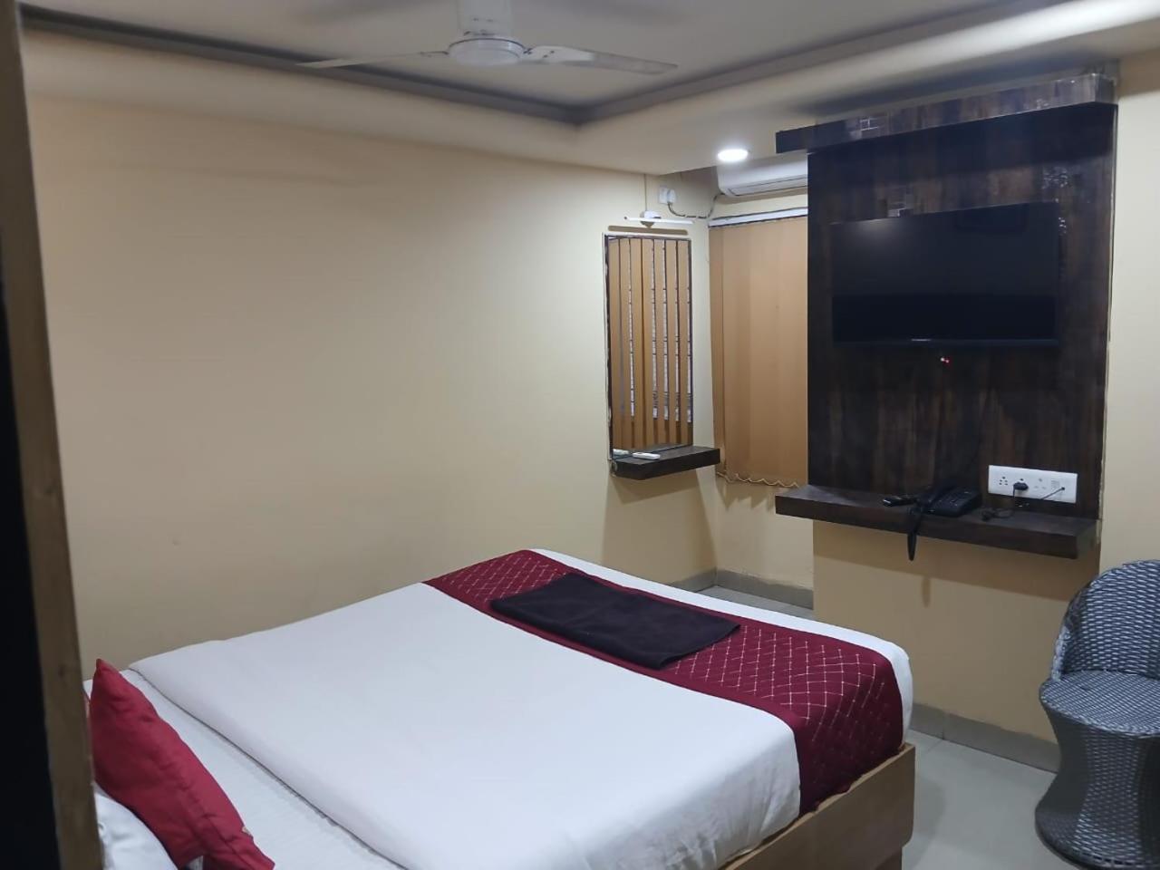 Blossoms Room Hotel Alekhya Residency- Luxury Lollection 海得拉巴 外观 照片