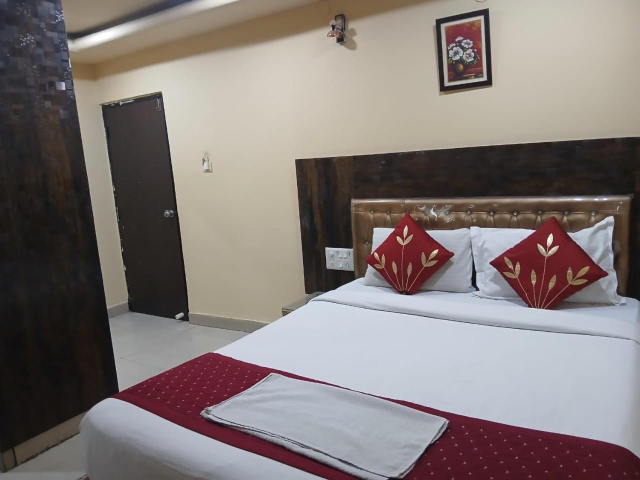 Blossoms Room Hotel Alekhya Residency- Luxury Lollection 海得拉巴 外观 照片