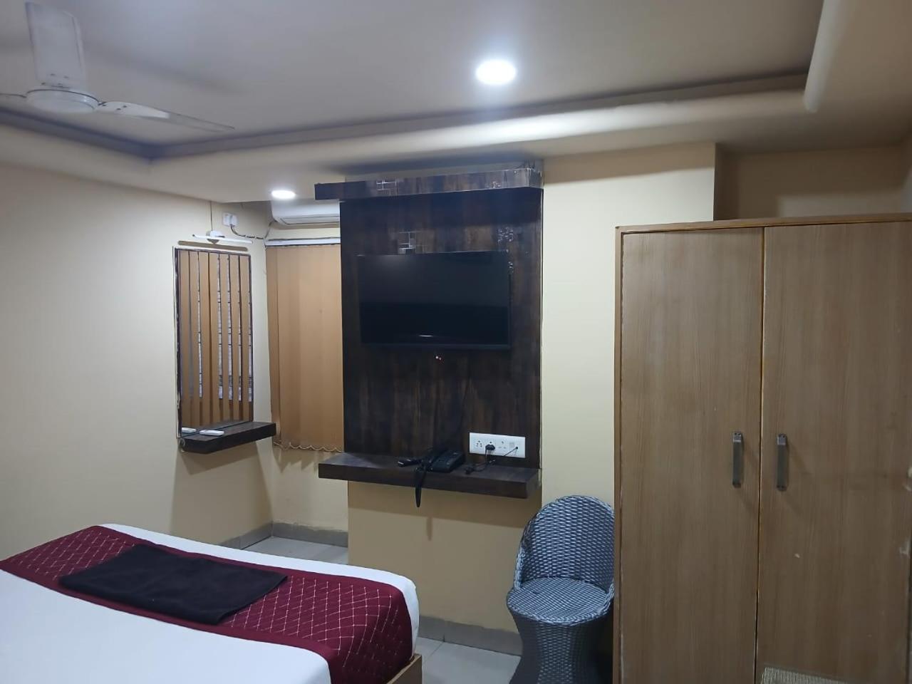 Blossoms Room Hotel Alekhya Residency- Luxury Lollection 海得拉巴 外观 照片